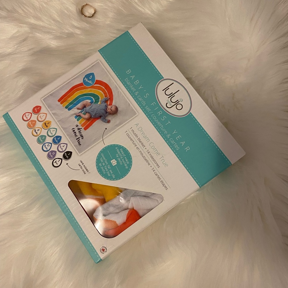 Open box but New Rainbow Baby Blanket with Milestone Cards